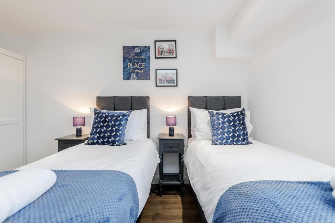 Watford Town Centre, Serviced One Bed Flat With Choice Of King Or Twin Beds, Sleeps Up To 4 Sharing, Free Wifi And Free Movies Лондон Екстериор снимка