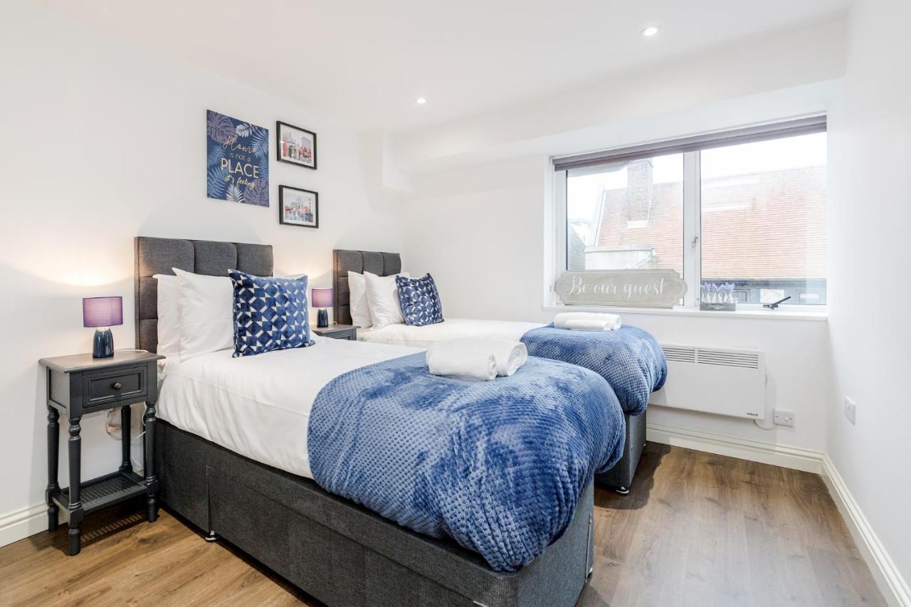 Watford Town Centre, Serviced One Bed Flat With Choice Of King Or Twin Beds, Sleeps Up To 4 Sharing, Free Wifi And Free Movies Лондон Екстериор снимка
